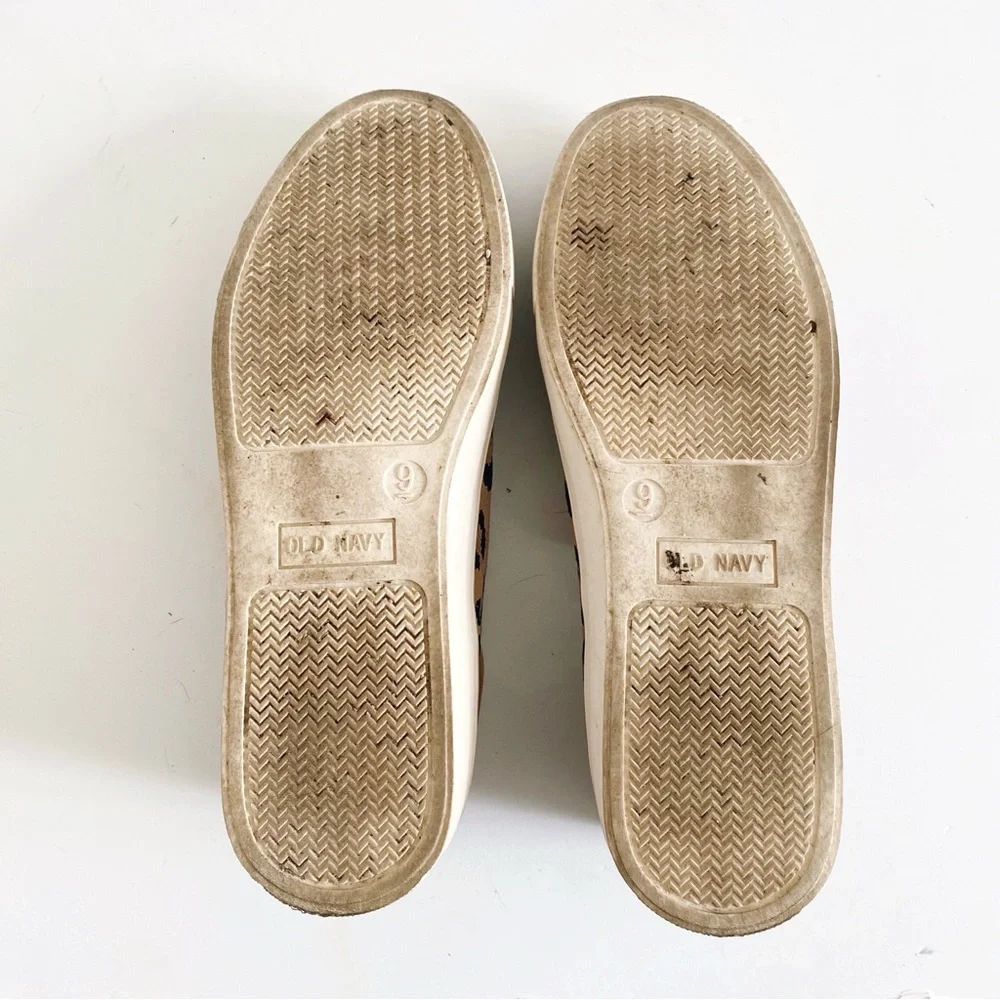 OLD NAVY Leopard Print Slip-On Shoes - Picture 6 of 7